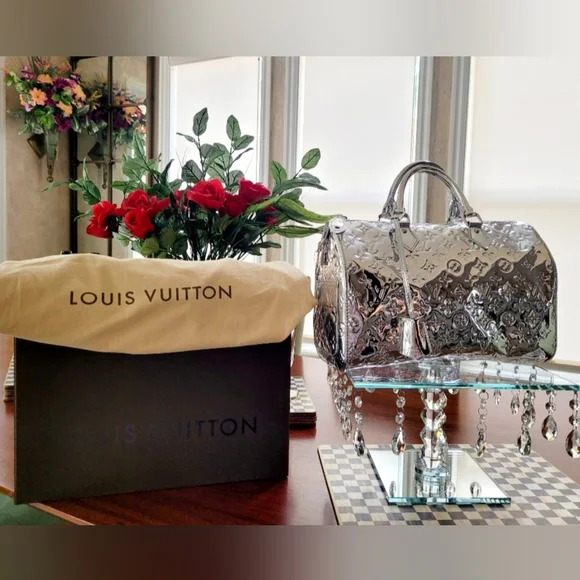 Louis Vuitton Limited Edition Silver Metallic Monogram Miroir Speedy 35 Bag. - Picture 7 of 16